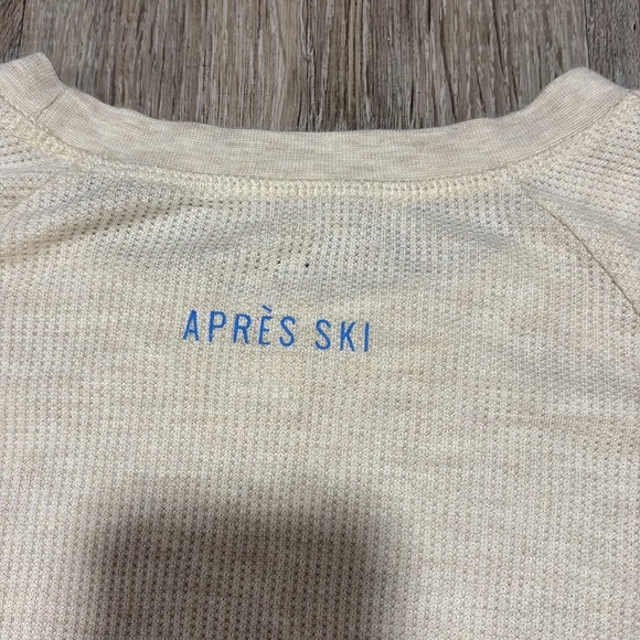 Aerie Ski Bunny Long Sleeve Thermal Shirt With Thumb Holes - Picture 10 of 14